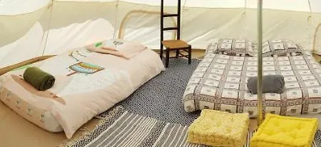 La Petite Houmee Kemping Curzay-sur-Vonne